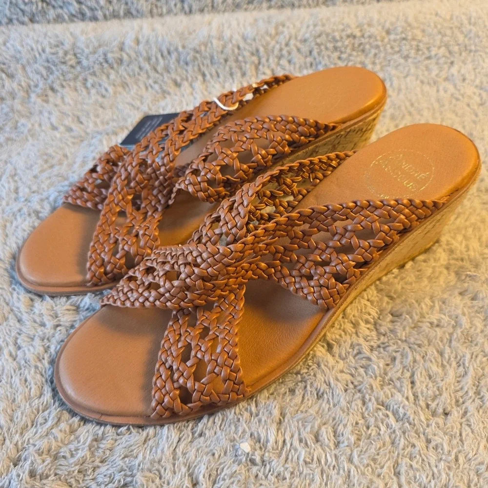 Andre Assous Womens Bryana Woven Wedge Brown Sandals - Size 8.5M - New with Tags